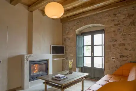 Moni Emvasis Luxury Suites - 58