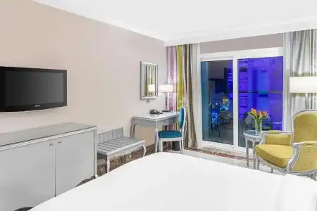 Hilton Alexandria Corniche - 91