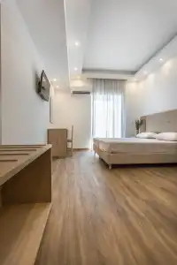 Mare Naxia - 39