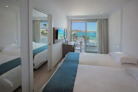 Okeanos Beach Boutique - 73