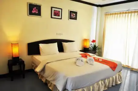 Lanta Seafront Resort - 48