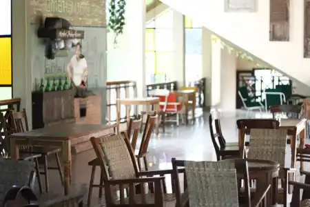 Omah Njonja Bed & Brasserie - 16