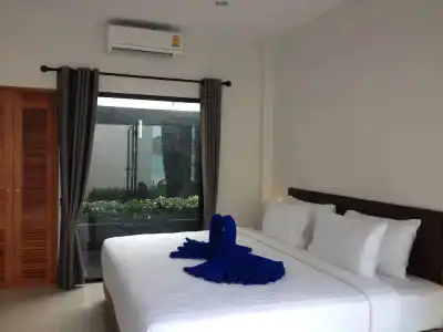 Limelight Village - 38