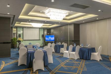 Crowne Plaza Shanghai by IHG - 19