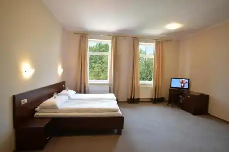 Cesarski - 27