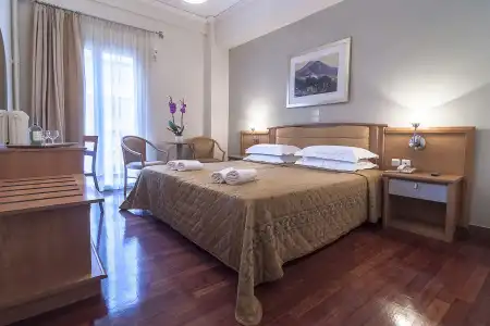Ares Athens - 5