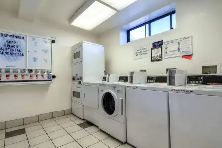 Motel 6 San Diego, CA - Circle - Mission Valley - 13