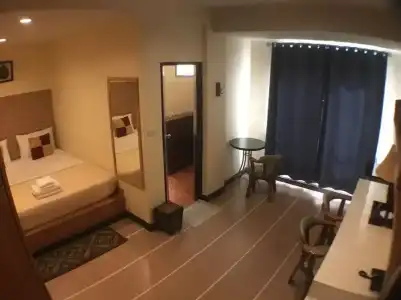 The Palm - 120
