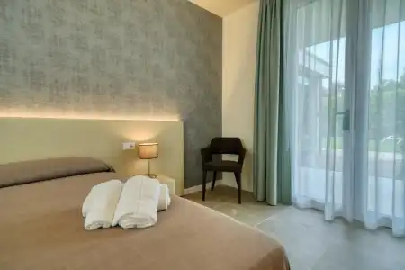 Palazzo del Garda (formerly Armony) - 2