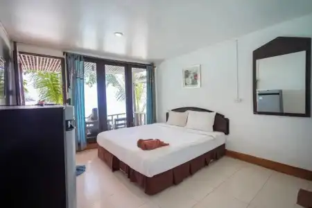 Phi Phi Cozy Seafront Resort - 85