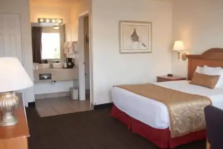 St. George Inn & Suites - 24