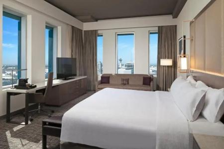 H Los Angeles, Curio Collection by Hilton - 38