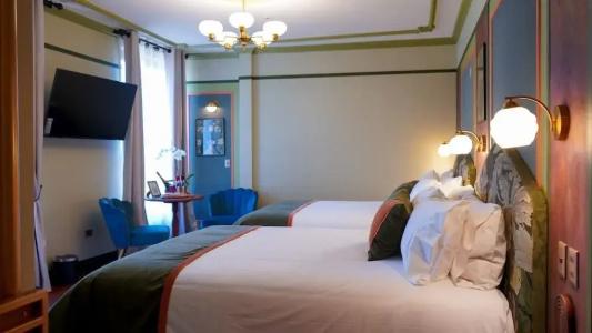 Boutique Castillo Rojo - 94