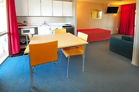Epsom Motel - 45