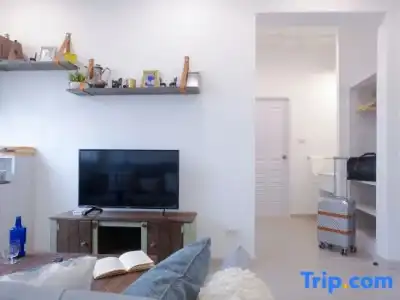 Hide and Seek Boutique Hometel - 102