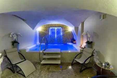 Golden Tower & Spa - 26