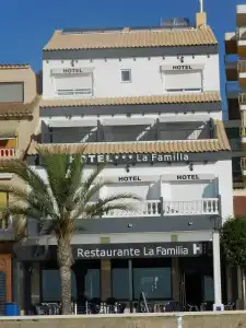 La Familia - 1