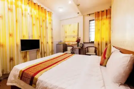 Vuon Tao Dan Near Ben Thanh Market - 126