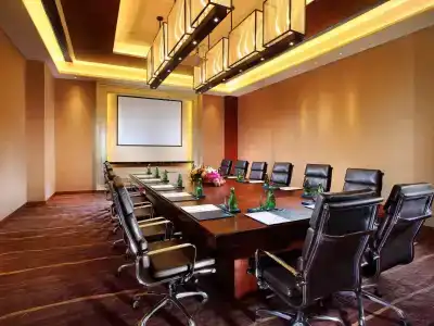 Pullman Oceanview Sanya Bay Resort & Spa - 48