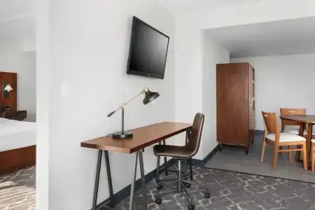 Four Points by Sheraton Philadelphia Northeast - 53