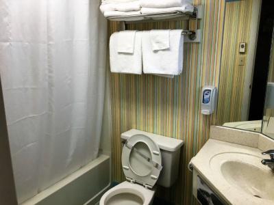 Sea Hawk Motel - 4