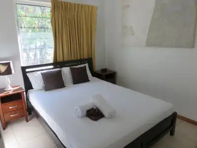 Airlie Beach Apartments - 34