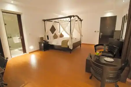 La Rose Suites - 80