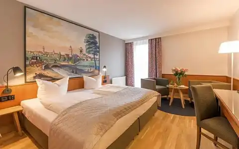 Bayerischer Hof - 62