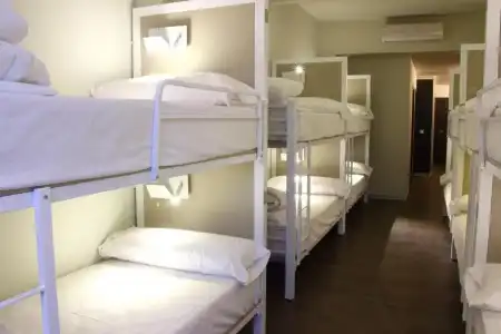 Poshtel Bilbao Premium Hostel - 36