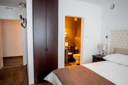 Regal Residence - 21