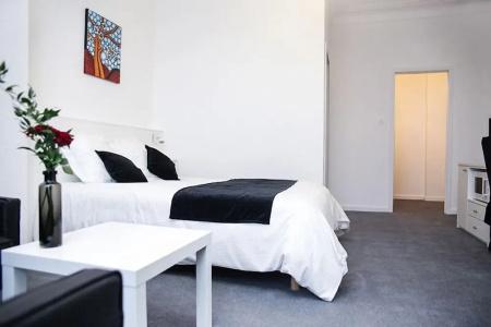 Hôtel Satellite - 23