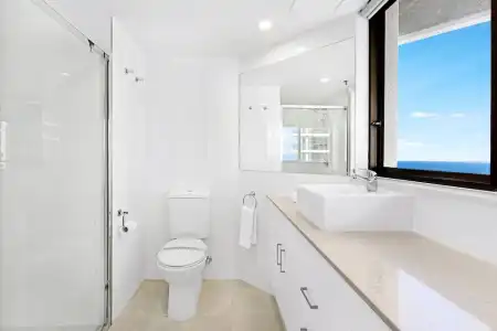 Surfers Century Oceanside Apartments - 231