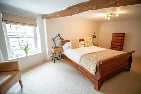 Tower House - 32