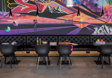 Moxy Frankfurt Airport - 14