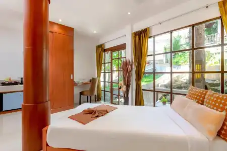 Club Bamboo Boutique Patong Beach Resort - 374