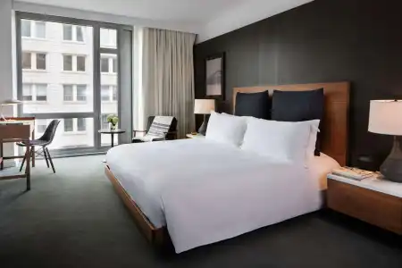 Smyth Tribeca - 63