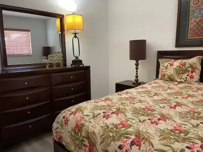 Shell Motel - 137