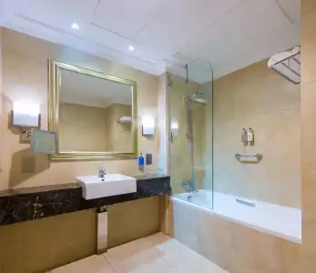Somewhere Luxury Apartment (Formerly known as Le Meridien Dubai) - 41