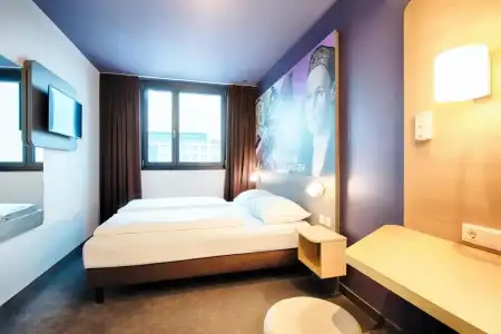 B&B Augsburg-West - 6