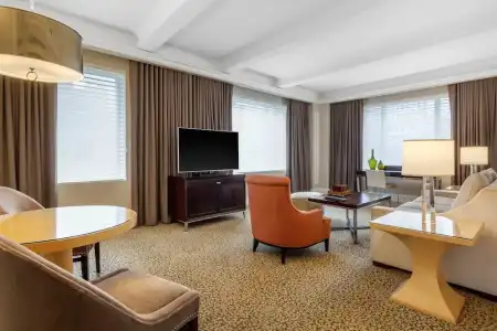 Omni Berkshire Place - 66