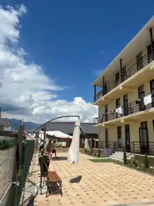 Razamlux Guest House - 15