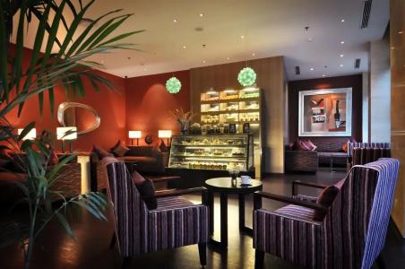Holiday Inn Bandung Pasteur by IHG - 11