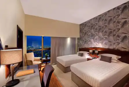 Majestic City Retreat - 5