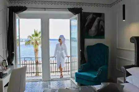 Galeria Valeria Seaside Downtown - Mag Quaint & Elegant Boutiques - 296