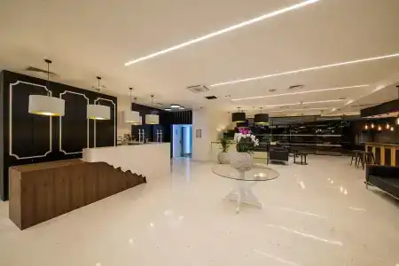Boutique Esplanade - 1