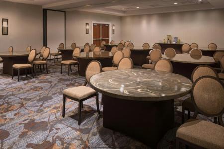 Sheraton Dallas by the Galleria - 36