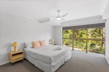 Gemini Court Holiday Apartments - 602