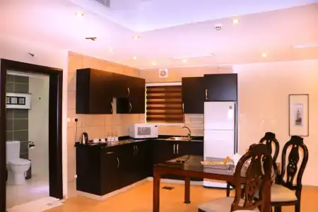 City Rose Suites - 223