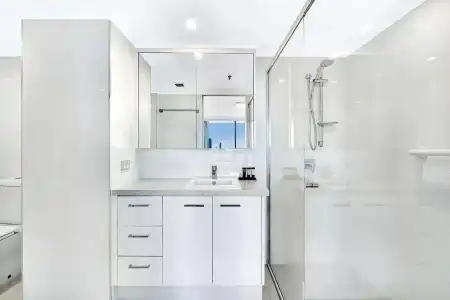 ULTIQA Beach Haven At Broadbeach - 9