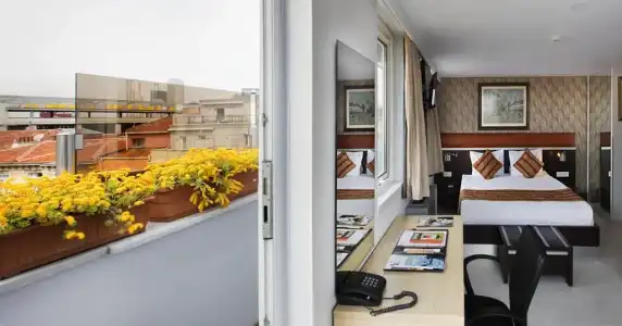 Gallery Residence & - 79